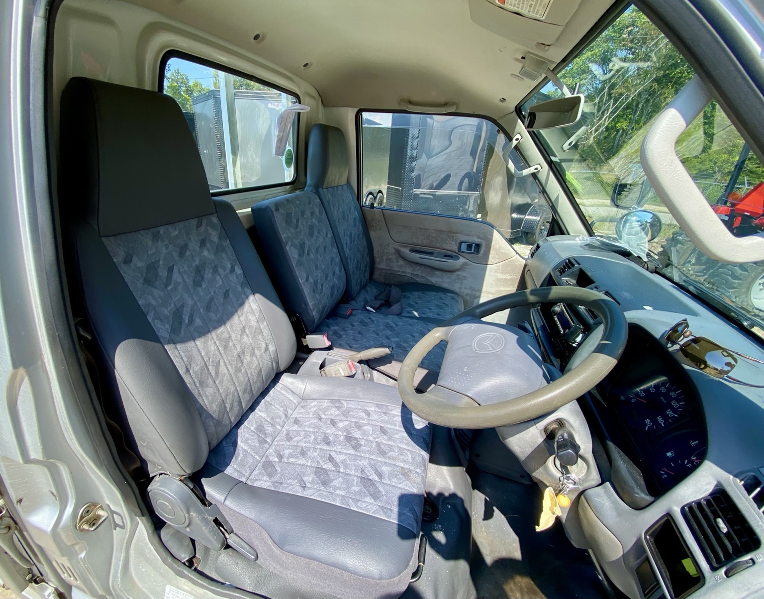 2001 Mazda Bongo photo 7