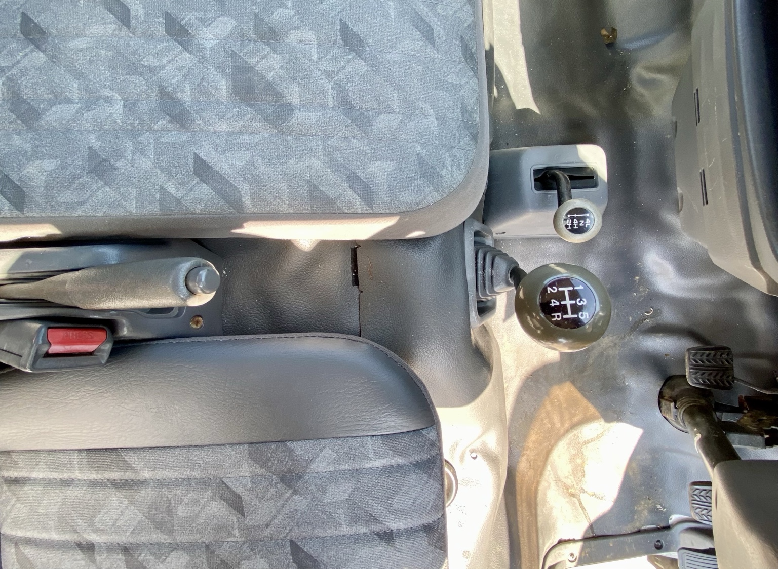 2001 Mazda Bongo photo 8